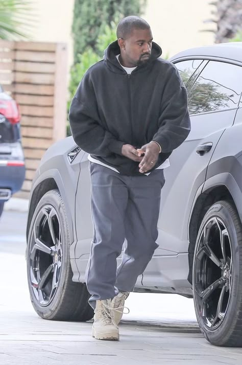 Hiphop Style Outfits, Kanye West Style Outfits, Kanye West Hoodie, Zip Hoodie Men, Kanye West Outfits, Kanye Fashion, Kanye West Style, Yeezy Fashion, Yeezy Outfit