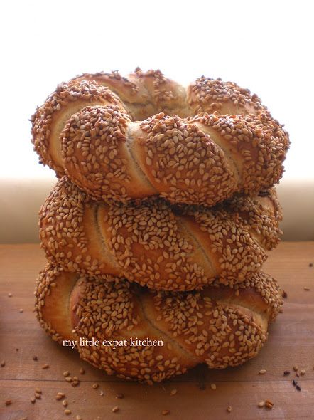 Simit Bread, Greek Bread, Cyprus Food, Greek Breakfast, Sesame Bagel, Cypriot Food, Greek Cheese, Macedonian Food, Braided Bread