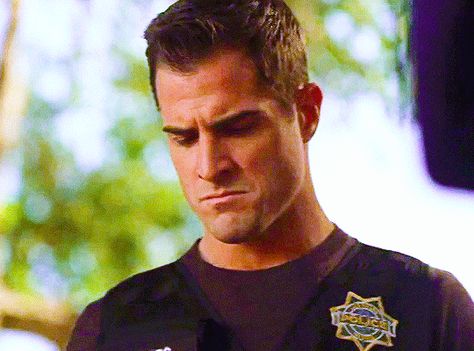 George Eads as Nick Stokes in CSI Csi Nick Stokes, George Eads Nick Stokes, Nick Stokes Csi, Nick Stokes, Csi Vegas, George Eads, Csi Las Vegas, Clint Barton, Old Tv Shows