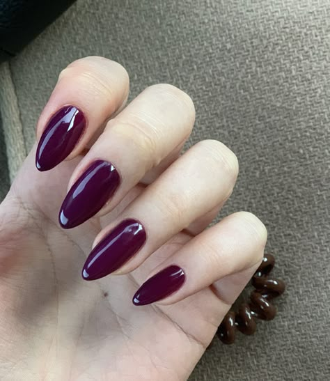 Black And Wine Nails, Purple Wine Nails, Wine Purple Nails, Wine Almond Nails, Dark Purple Almond Nails, Nails Dark Purple, Dark Purple Nails, Character Customization, Hood Rat