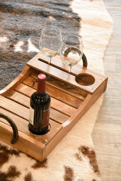 Wooden Table Diy, Small Cheese Board, Wine Serving Trays, Wine Tray, Reclaimed Wood Tray, Diy Serving Tray, Wood Wine Box, Wine Carrier, Avocado Tree