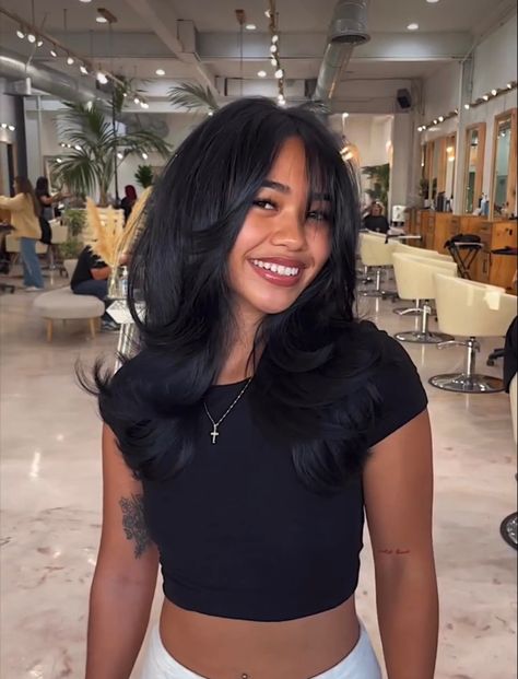 Medium Length Haircut Side Part Bangs, Layered Haircuts For Thinner Hair, Black Hair On Brown Skin, Black Mid Length Hair, 90s Blowout Haircut, Postpartum Haircut, Butterfly Cut Hair, The Rachel Haircut, Black Hair Layers