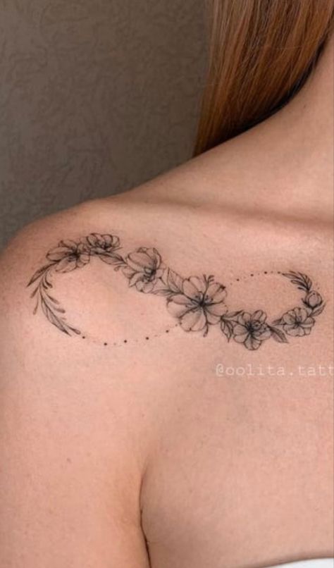 Mother Daughter Tattoos Collar Bone, Infinity Name Tattoo, Infinity Tattoo Family, Unique Infinity Tattoo, Mum Tattoo, Infinity Symbol Tattoo, Infinity Tattoo Designs, Mommy Tattoos, Planet Tattoos