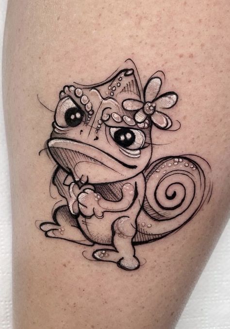 Aristo Cats Tattoo, Pascal Tattoo Disney, Cartoon Characters Tattoo Ideas, Sully Tattoo, Disney Sketch Tattoo, Pascal Tattoo, Minion Tattoo, Disney Tattoos Quotes, Disney Inspired Tattoos