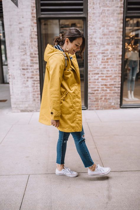 Best Raincoats - #raincoats #ootd #fashion #jackets @mystylevita Spring Coat Outfit, Rainy Outfit, Yellow Rain Jacket, Rain Outfit, Raincoat Outfit, Black Rain Jacket, Blue Raincoat, Mens Raincoat, Long Rain Coat