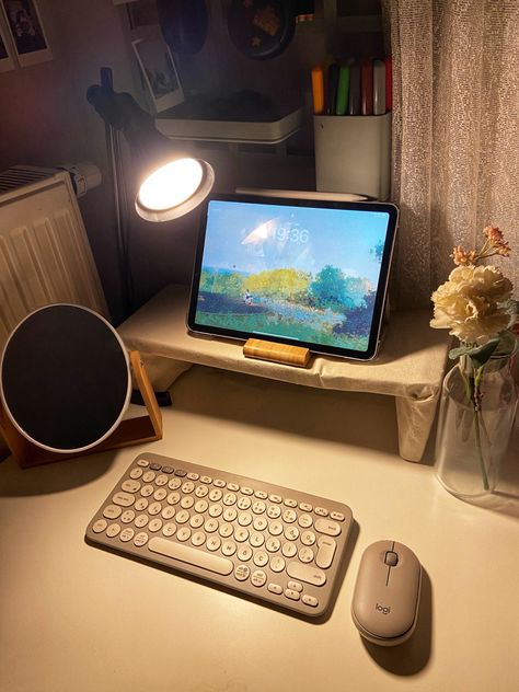 Logitech K380 Aesthetic, Logitech Aesthetic, Logitech K380, Galaxy Flip, Ipad Inspo, Ipad Features, Desk Tour, I Pad, Ipad Aesthetic