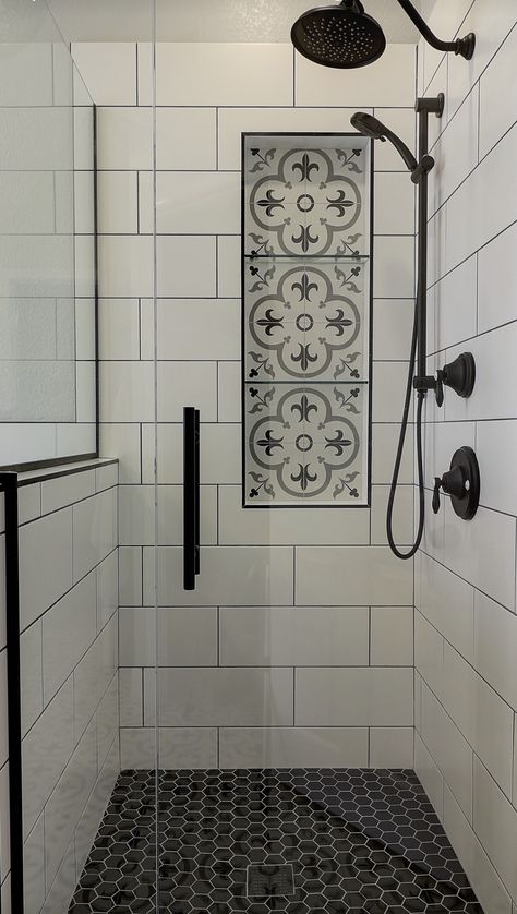 Tiled Shower Small Bathroom, Small Tile Shower Ideas Stalls, Small Modern Bathroom With Tub Remodeling Ideas, Sink Next To Shower Small Bathroom, Shower Design Ideas Tile, Black Stone Shower Floor, White And Black Master Bath, Simple Master Bath Ideas, Walk In Shower Farmhouse