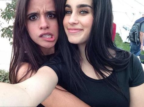 Camren // Camila Cabello and Lauren Jauregui Dont Let Her Go, Fifth Harmony Camren, Whatever Forever, Camila And Lauren, Lauren Jauregui, Fifth Harmony, Woman Crush, Best Friends Photos, Pop Star