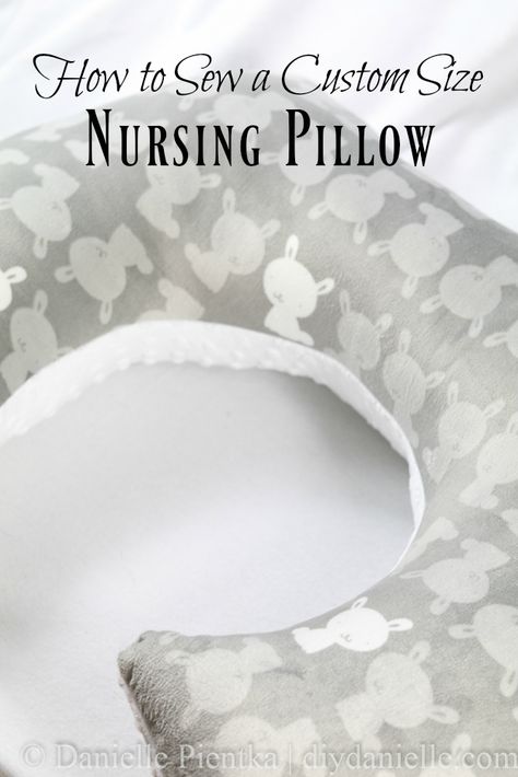 DIY Custom Breastfeeding Pillow Feeding Pillow Pattern, Diy Pregnancy Pillow, Pregnancy Pillow Pattern, Baby Feeding Pillow, Diy Nursing, Boppy Nursing Pillow, Pillow Patterns, Breastfeeding Pillow, Baby Pop