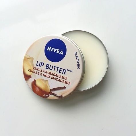 Nivea Vanilla, Спонж Beauty Blender, Nivea Lip Butter, Lip Balm Collection, Lip Butter, Bath And Body Care, Face Massage, Makeup Items, Aesthetic Makeup