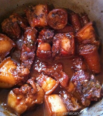 Jamaican style brown stew pig's tail, so yummy and delicious Chicken Foot Soup, Jamaican Stew Peas, Pig Feet Recipe, Jamaican Brown Stew, Stew Peas, Jamaican Chicken, Dinner Soup, Jamaica Food, Carribean Food