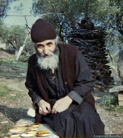 Saint Paisios, Mount Athos, Blessed Are Those, Holy Father, Eastern Orthodox, Church History, Orthodox Christianity, Greek Orthodox, Orthodox Icons