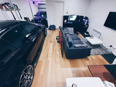 ◼️Perfect Man Cave?◼️ // @reingarageau __________________________________ #prfctclique #bmw #bmwf80 #m3 #f80 #bmw3 #bmwm3 #bmw3f80 #slammed Garage Barbershop Ideas, Garage Barbershop, Barbershop Ideas, Garage Workshop Layout, Man Garage, Warehouse Living, Garage Design Interior, M3 F80, Street Townhouse