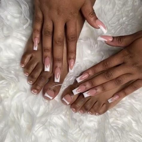 Nail Ideas For Black Women, Fake Acrylic Nails, Maquillage Yeux Cut Crease, Acrylic Toes, Acrylic Toe Nails, Colored Acrylic Nails, French Tip Acrylic Nails, French Acrylic Nails, Exotic Nails