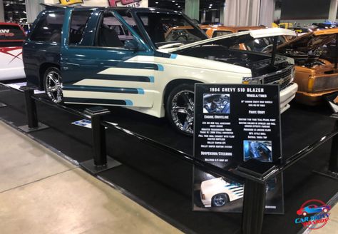 Chevy Blazer lowrider car show display Toy Car Display Diy, Car Show Display Ideas, Shelf For Car Collection, Car Model Display Ideas, Dinky Car Display, Show Display Ideas, Model Car Storage Display Case, Put Things Into Perspective, Chevy Blazer