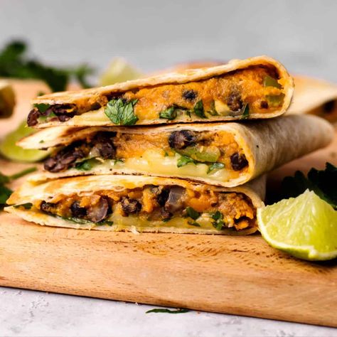 Black Bean Sweet Potato Quesadilla, Sweet Potato And Quinoa Recipes, Sweet Potato Recipes Vegan, Sweet Potato And Black Beans, Black Bean Quesadilla Recipes, Filling Vegetarian Meals, Bean Quesadilla, Black Bean Quesadilla, Sweet Potato Burrito