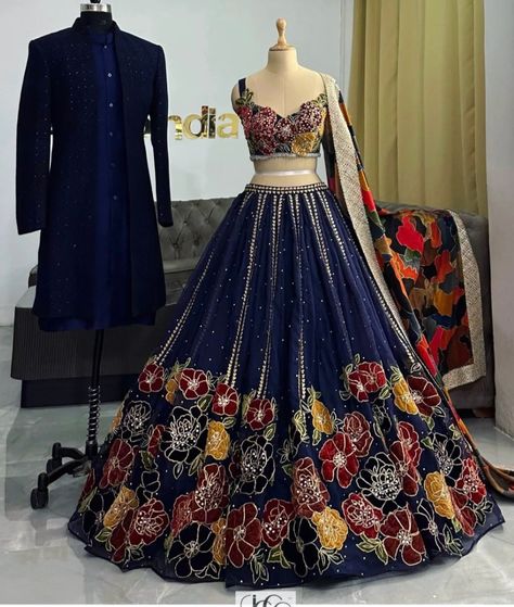 Couples Dress, Latest Traditional Dresses, Wedding Matching Outfits, Bride Lehenga, Brother Wedding, Latest Bridal Lehenga Designs, Nice Couple, Baju Kahwin, Latest Bridal Lehenga