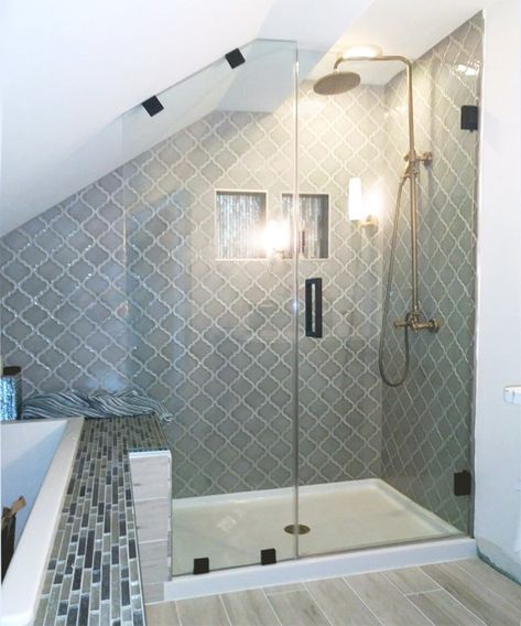 Frameless shower for sloped ceiling bathroom Slanted Ceiling Bathroom, Sloped Ceiling Bathroom, Attic Shower, White Subway Tile Shower, Small Attic Bathroom, Loft Bathroom, Slanted Ceiling, Tub Shower Doors, Attic Bathroom