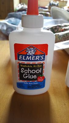 Homemade Mod Podge, Basting A Quilt, Quilting Methods, Elmer's Glue, School Glue, Quilting Tools, Quilt Binding, White Glue, Diy Quilt