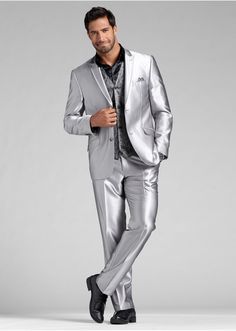 Beto Malfacini, Suited Men, Metrosexual Men Fashion, Metallic Fashion, Leather Fashion Men, Satin Clothing, Retro Suits, Satin Suit, Satin Shirts