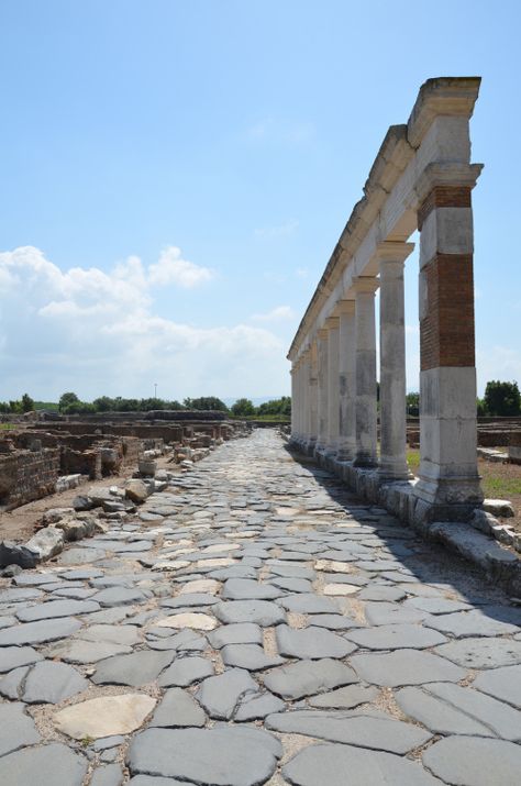 A stretch of the Appian Way passing through the ancient city and serving as its decumanus maximus, Minturnae © Carole Raddato Appian Way, Ancient Places, Roman Era, Trip To Italy, The Romans, Ancient City, Ancient Architecture, Archaeological Site, Travel Memories