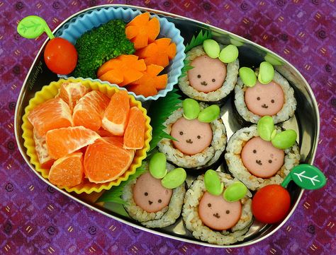 Sushi Bunnies Bento by sherimiya ♥, via Flickr Bunny Bento, Bento Box Lunch For Kids, Spring Lunch, Bento Kids, Kid Meals, Kid Lunches, Kids Bento, Cute Bento Boxes, Lunch Bento