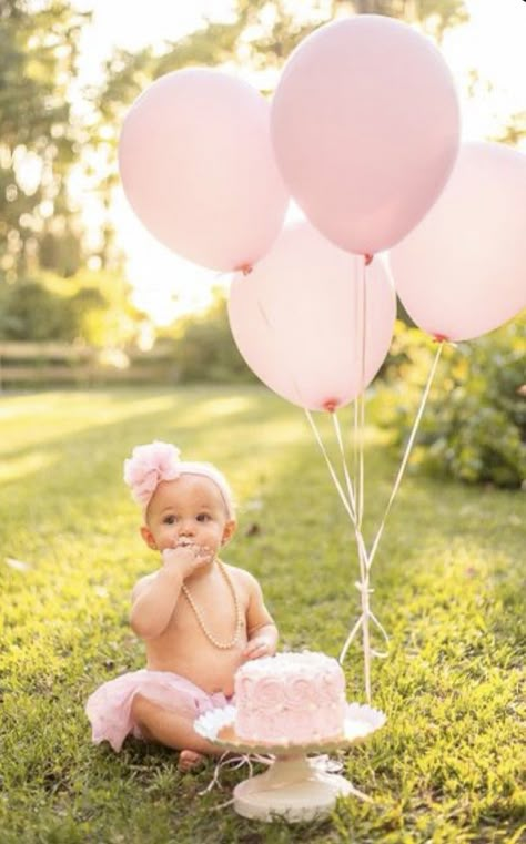 One Birthday Picture Ideas, Backyard Cake Smash, 1st Birthday Smash Cake Photoshoot Outdoor, Pink Smash Cake Photoshoot, Cake Smash Theme Outdoor, Outside Smash Cake Pictures, Diy Cake Smash Photoshoot Outdoor, Beach Smash Cake Photoshoot, First Birthday Photo Shoot Ideas Outdoor 1 Year