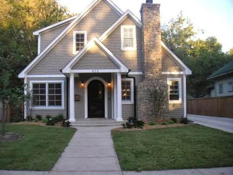 Briarwood House Body, Iron Ore on Door, Whisper White on Trim {exterior paint} Benjamin Moore Exterior Paint, Exterior Paint Color Combinations, Benjamin Moore Exterior, Exterior Gray Paint, White Exterior Paint, Best Exterior Paint, Exterior Paint Ideas, Gray House, House Paint Colors