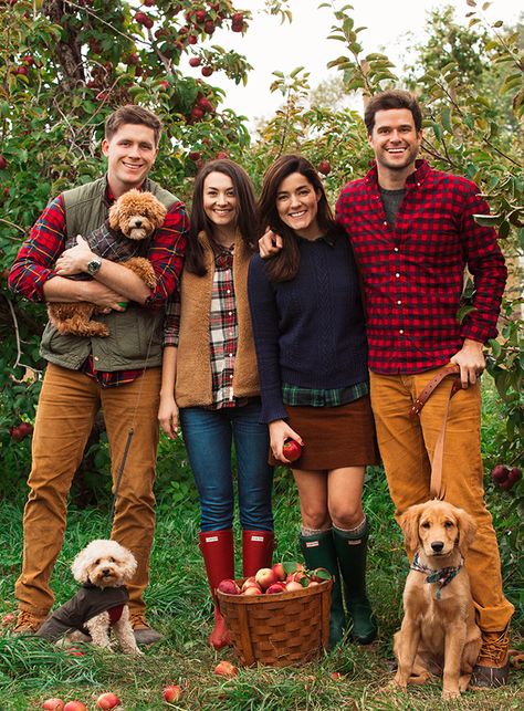 Sweater:  J.Crew  Shirt:  Madewell  Skirt:  J.Crew  Bag:  J.Crew  Boots:  Hunter ... Family Portrait Outfits, Family Photo Colors, Winter Family Photos, Fall Family Portraits, Fall Family Photo Outfits, Family Christmas Pictures, Family Photoshoot Outfits, Fall Family Pictures, Quoi Porter