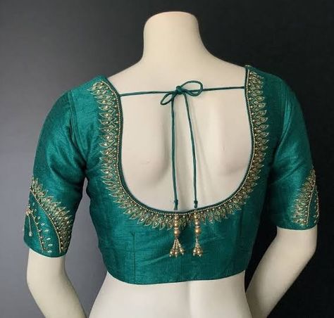 Magam Works, Sari Draping, Saree Bluse, Indowestern Dress, Green Blouse Designs, 50 Blouse Designs, Modern Blouse, Embroidered Blouses, Lehenga Saree Design