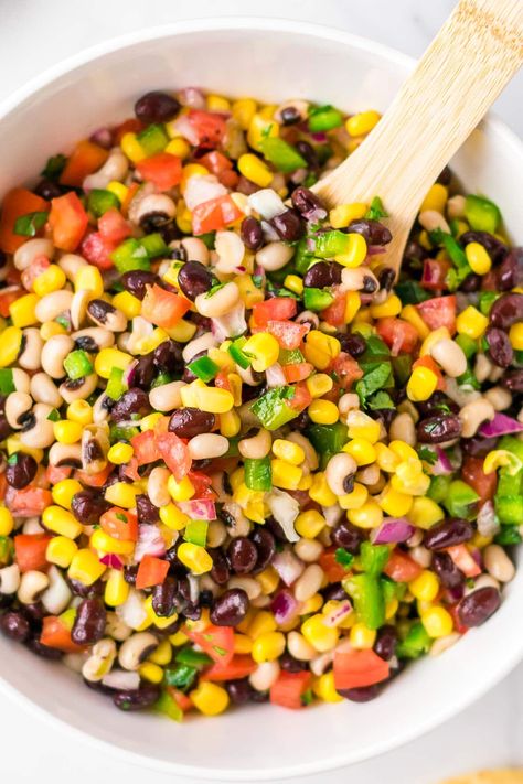 Ranch Salad Recipes, Shoepeg Corn, Veg Crispy, Texas Caviar Recipe, Cold Dip Recipes, Vegan Potluck, Texas Caviar, Dinner Party Dishes, Caviar Recipes