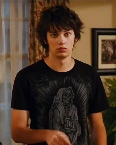 Rodrick Heffley Drums, Rodrick Heffley Wallpaper, New Rodrick Heffley, Roderick Heffley, Devon Bostick Rodrick, Rodrick Heffley, Devon Bostick, Diary Of A Wimpy, Diary Of A Wimpy Kid