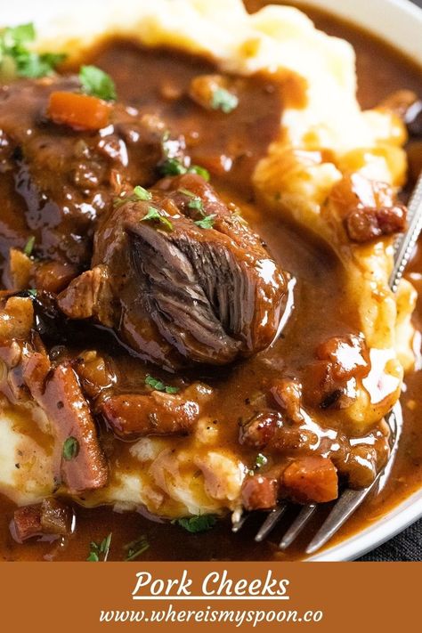 Beef Cheeks Recipe, Braising Recipes, Comfort Meals, Pork Sauce, Pork Entrees, Pork Cheeks, Buttered Vegetables, Beef Cheeks, Pork Dinner