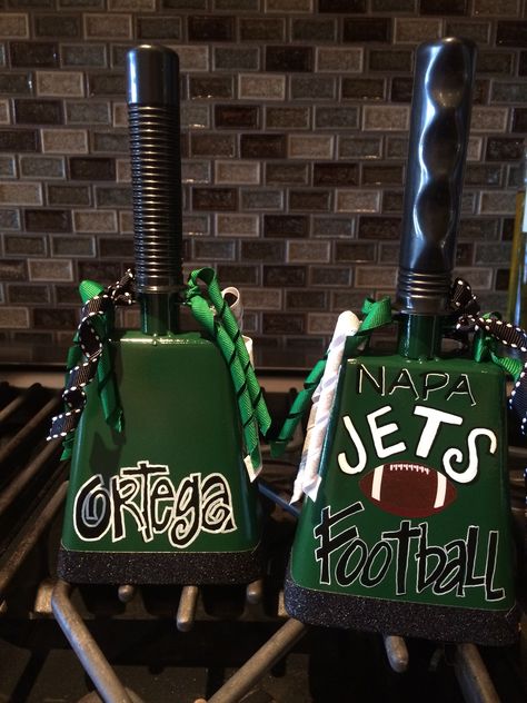 Football Cowbells Ideas, Football Cowbells, Cowbell Decorations, Cheer Things, Football Ideas, Football Stuff, Fall Sports, Tiger Shirt, Mom Diy