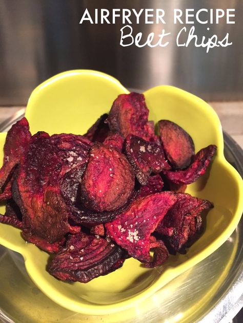 Beetroot Chips made in the airfryer or baked in the oven, just 85 calories per serving, a super healthy snack. No deep frying required! Beet Chips Recipe, Beetroot Chips, Cooking Beets In Oven, Baked Beetroot, Super Healthy Snacks, Actifry Recipes, Kids Snack Food, Beet Chips, Beetroot Recipes