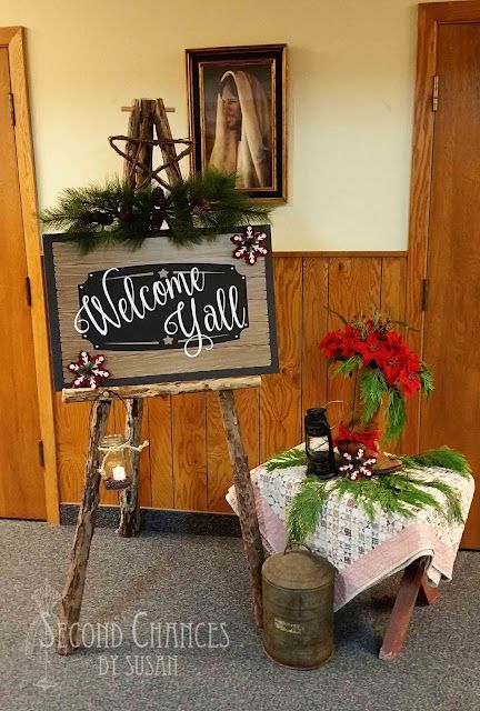 Second Chances by Susan: A Cowboy Christmas Cowboy Christmas Party, Western Christmas Party, Holiday Hoedown, Boot Centerpiece, Church Christmas Party, Christmas Parade Floats, Girls Camp Crafts, Christmas Party Activities, Easy Backdrops