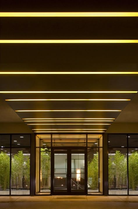 internal to external ceilings and lighting Architecture Ceiling, Hotel Facade, Building Entrance, Porte Cochere, Hotel Entrance, Cove Lighting, Facade Lighting, H Design, Canopy Design