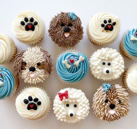 Puppy Cupcakes, Pet Treats Recipes, Dog Bread, Dog Cupcakes, Puppy Birthday Parties, Puppy Cake, Sugar Frosting, Buttercream Cake Decorating, Cupcake Cake Designs