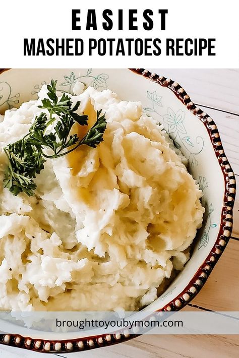 The Easiest Mashed Potatoes will be the perfect recipe for your holiday gathering or easy dinner tonight. These are the perfect homemade mashed potatoes. #mashedpotatoes #easymashedpotatoes Easiest Mashed Potatoes, Cream Mashed Potatoes, Ultimate Mashed Potatoes, Mashed Potatoes From Scratch, Sour Cream Mashed Potatoes, Mashed Potatoes Recipe Easy, Perfect Mashed Potatoes, Easy Mashed Potatoes, Sides Dishes