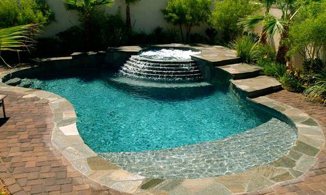 spa pool spool | Spool with walk-in beach entry Spool Pool, Ideas De Piscina, California Pools, Kleiner Pool Design, Backyard Pool Design, Pools For Small Yards, Beach Entry Pool, Sunroom Decorating, Small Swimming Pools