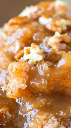 Caramel Apple Cobbler, Pecan Cobbler, Diy Easy Recipes, Apple Cobbler, Pear Recipes, Apple Pear, Cobbler Recipes, Delicious Treats, Caramel Apple