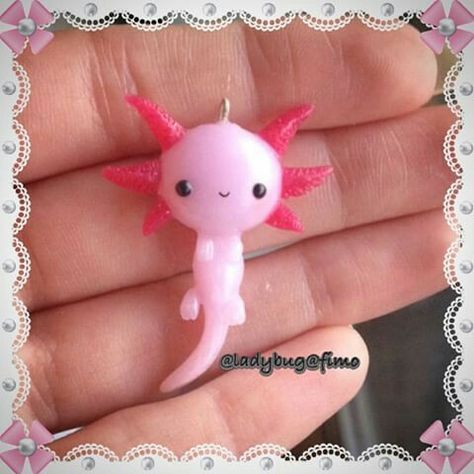 Clay Axolotl Tutorial, Pet Axolotl, Crystal Room Decor, Kawaii Clay, Kawaii Crafts, Cute Reptiles, Polymer Clay Animals, Polymer Clay Diy, Resin Clay