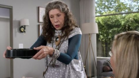 Frankie Clothing, Frankie Bergstein, Grace And Frankie, Lily Tomlin, Velvet Flare Pants, Modest Style, Velvet Flares, Grey Dress, Movie Costumes