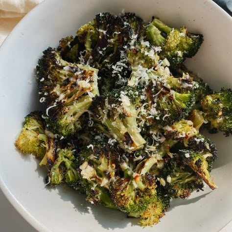 The Best Roasted Broccoli - Brocc Your Body Broc Your Body Recipes, Bbq Turkey Meatballs, Truffle Butter, Macro Meals, Bean Casserole, Beet Salad, Roasted Broccoli, Thanksgiving Menu, Sweet Potato Casserole