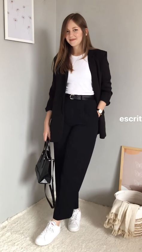 Corporate Fits, Corporate Girly, Smart Casual Work, Casual Work Outfits Women, Smart Casual Work Outfit, Fashionable Work Outfit, Work Fits, Office Casual Outfit, Business Casual Outfits For Work