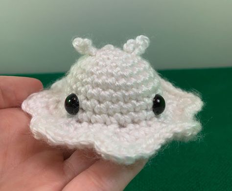 Dumbo... The octopus??? Crochet Dumbo, Octopus Crochet Pattern Free, Octopus Amigurumi, Dumbo Octopus, Octopus Crochet, Crochet Bodies, Octopus Crochet Pattern, No Offense, Crochet Chain