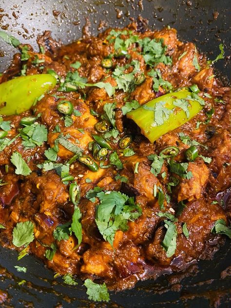 Chicken Bhuna with cardamoms and cloves by Shai Ayoub. Cardamom Chicken, Yoghurt Chicken, Cloves Recipes, Chicken Bhuna, Chicken Whole, Kashmiri Chilli, Cloves Spice, Indian Chicken Recipes, Ginger Garlic Paste