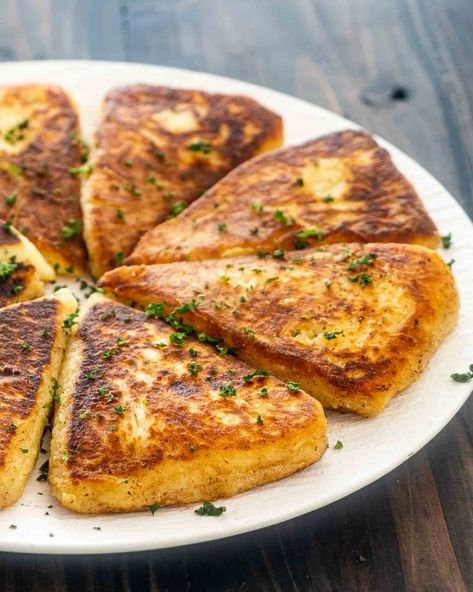 Irish Potato Cakes (Potato Farls) - Jo Cooks Farls Recipe, Potato Farls, High Protein Breakfasts, Protein Breakfasts, Potato Cakes Recipe, Irish Potato, Jo Cooks, Irish Potatoes, Corn Beef And Cabbage