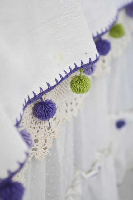 IMG_1084 | Flickr: Intercambio de fotos Curtains With Pom Poms, Pom Pom Trim Curtains, Pom Pom Crafts, Art Jewelry Contemporary, Crochet Quilt, Purple And Green, Crochet Trim, Crochet Edging, Hand Embroidery Designs