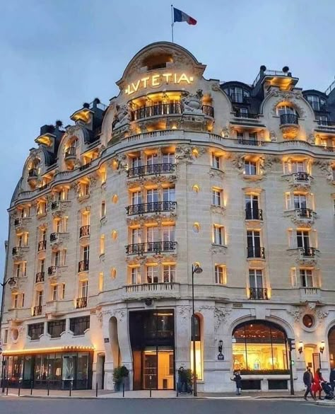 Hotel Lutetia Paris, Harry Potter Dr, Italian Garden, Paris Restaurants, Classical Architecture, Rive Gauche, Ernest Hemingway, Saint Germain, Pablo Picasso